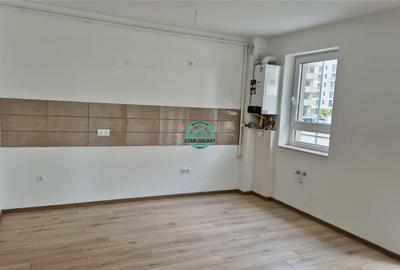 Vand apartament cu 3 camere in Complexul Maurer cu loc de parcare - 1