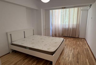 O.Goga, ap. 2 camere, et.2, 70mp, renovat, loc  parcare inclus, 700Euro/luna - 8