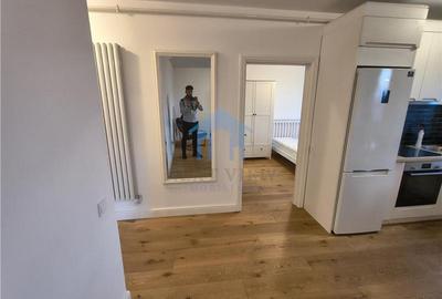 Apartament 3 camere, Piata 1 Mai - 12