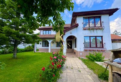 Casă individuală cu 5 camere în Pipera