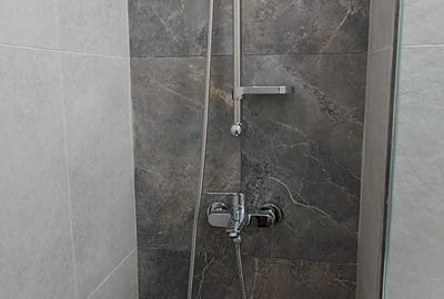 Apartament cu 2 camere decomandat în Victoriei