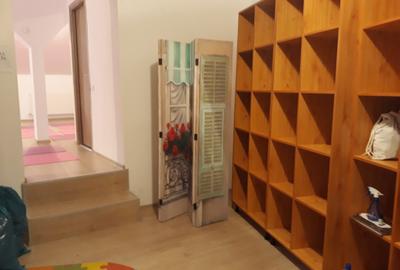 Studio sau birouri mansarda Universitate - strada Sfintilor 6 - 16