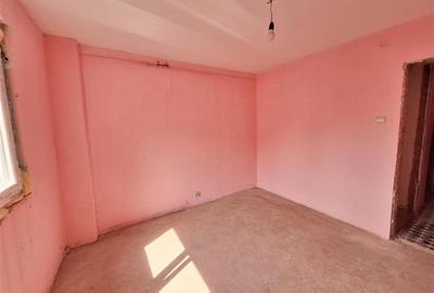 Apartament 3 camere decomandat Mioritei-Bacau - 13