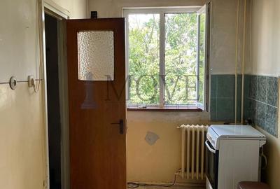 Apartament de 4 camere decomandate - Aleea Costinesti - 29