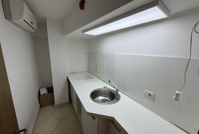 Spatiu de birouri de inchiriat | pretabil cabinet medical *P-ta Unirii* - 17
