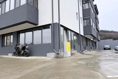 Spațiu comercial, 56.65 mp în Semicentral