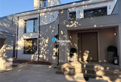 Casă cu 6 camere în Băneasa