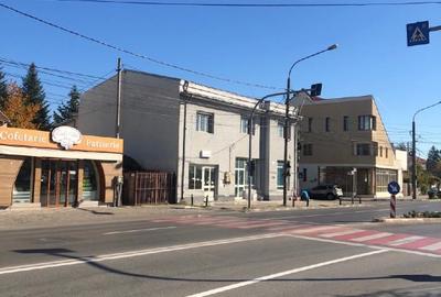 Proprietate ultracentrală cu spațiu comercial și parcare proprie - 3