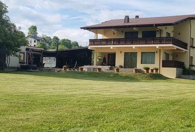 Casă individuală cu 5 camere în Corbeni