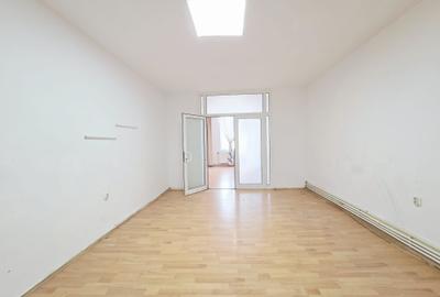 Apartament 4 camere/ Birouri/ Sediu firma zona Centru 87 mp etaj 1 - 5