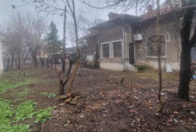 Ploiesti -Zona Parc Obor str Dr. Toma Ionescu teren 903mp+casa demolabila 109m - 4