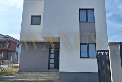 Casă individuală cu 4 camere în Dezmir
