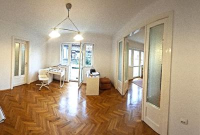 Apartament cu 3 camere semidecomandat în Grădina Icoanei
