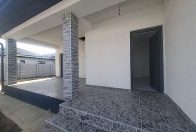 Casa 3 camere/Țegheș/ Individuala la Cheie - 3