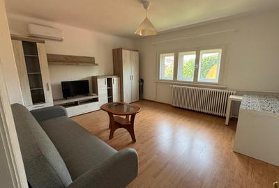 Mansarda in vila P+1E+M, proaspat zugravit, mobilier nou, caldura si apa incluse - 1