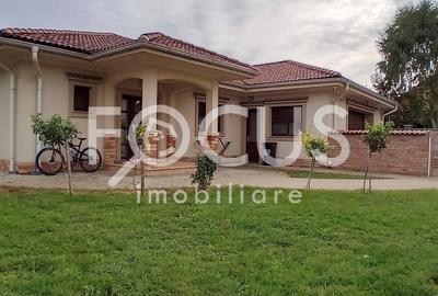 Casă individuală cu 3 camere în Sânmihaiu Român