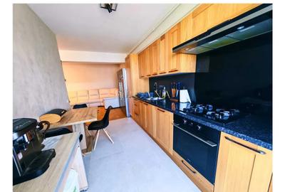 Apartament 3 camere cu parcare cartier Terra - 1