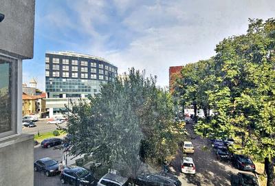 Apartament cu 2 camere decomandat în Capitol