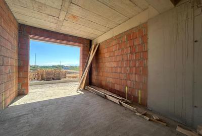 Apartament 2 camere, decomandat, ansamblu nou Calea Surii Mici - 4