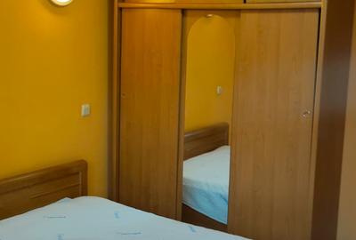Apartament cu 3 camere semidecomandat în Basarab