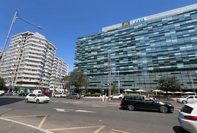 Spațiu comercial, 116 mp în P-ța Victoriei