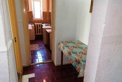 Apartament cu 2 camere decomandat, etaj 2/10, Pacurari - 6