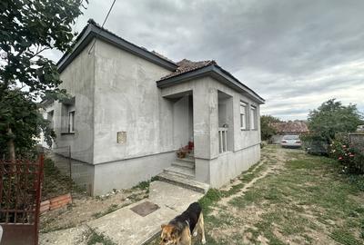Casă individuală cu 3 camere în Odoreu