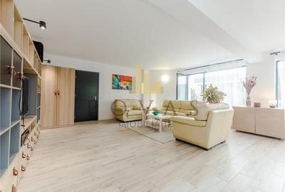 Apartament cu 3 camere semidecomandat, mobilat în Iancu Nicolae
