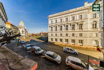 Apartament cu 7 camere în Ultracentral