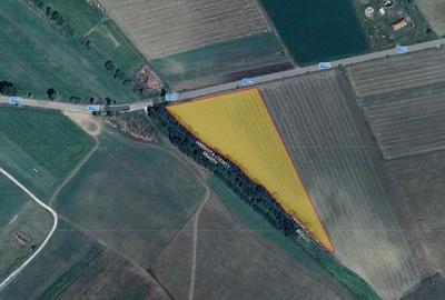 Teren agricol extravilan de 13300 mp, în Mărtiniș