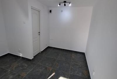 SPATIU COMERCIAL  Langa Piata Nicolina - 4