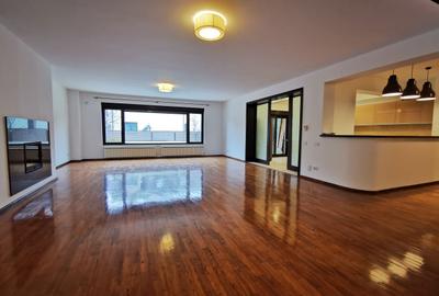 Vila individuala renovata, piscina, garaj dublu - 2