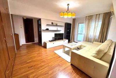Apartament cu 3 camere semidecomandat în Baba Novac
