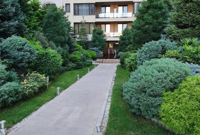 Rara! NORTH AREA LAKE VIEW, 3 parter cu terasa spatioasa catre gradina splendida - 1