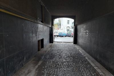 ,3 cam in vila,2 intrari,parter,PARCARE 2 -3 AUTOTURISME, - 20
