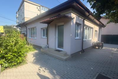 Casă individuală cu 3 camere în Cantacuzino