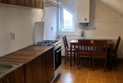 Apartament cu 2 camere semidecomandat, mobilat în Florești