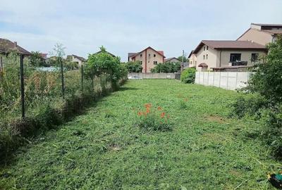 Teren Construcții intravilan de 700 mp, în Sud