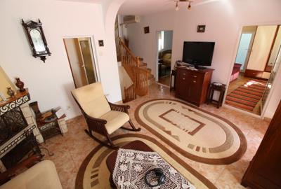 Vand/schimb casa  P+1, zona centrala - 200.000 euro - 12