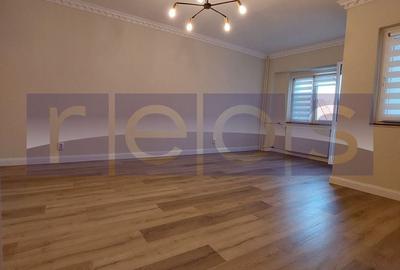 Apartament cu 2 camere decomandat în P-ța Victoriei