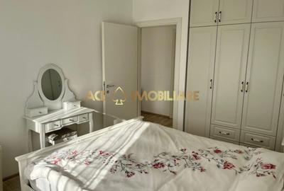 Apartament cu 2 camere decomandat, mobilat în Ozana