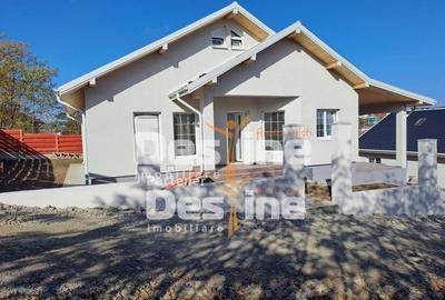 Casă individuală cu 4 camere în Valea Adâncă