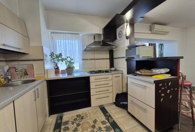 Apartament 3 camere Nicolina Str Salciilor - 2