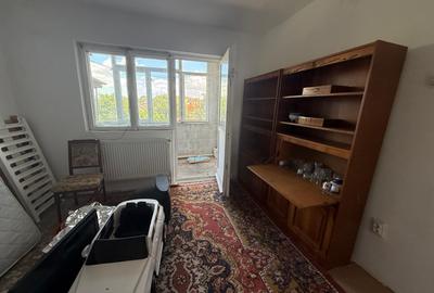 Apartament 3 camere decomandat spatios Medgidia, zona VS-uri - 9
