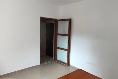 Centru,se vinde apartament decomanadat cu doua camere, pret 58000 euro. - 8