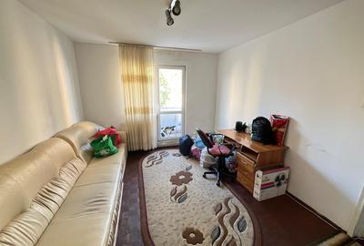 Apartament-2-Camere-Semidecomandat-Etaj 2-Centrala-Termica-Florilor-Brasov - 2