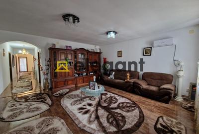 Casă individuală cu 4 camere în Bariera Vâlcii