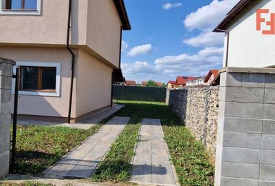 Duplex de vanzare cu 4 camere Mosnita Noua - ID V5302 - 20