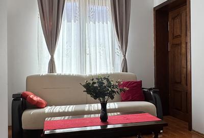 PIATA  GIULESTI  inchiriere casă SINGUR CURTE,400mp teren - 20