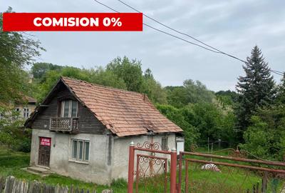 Casa bătrînească + Teren 1190 mp - 1
